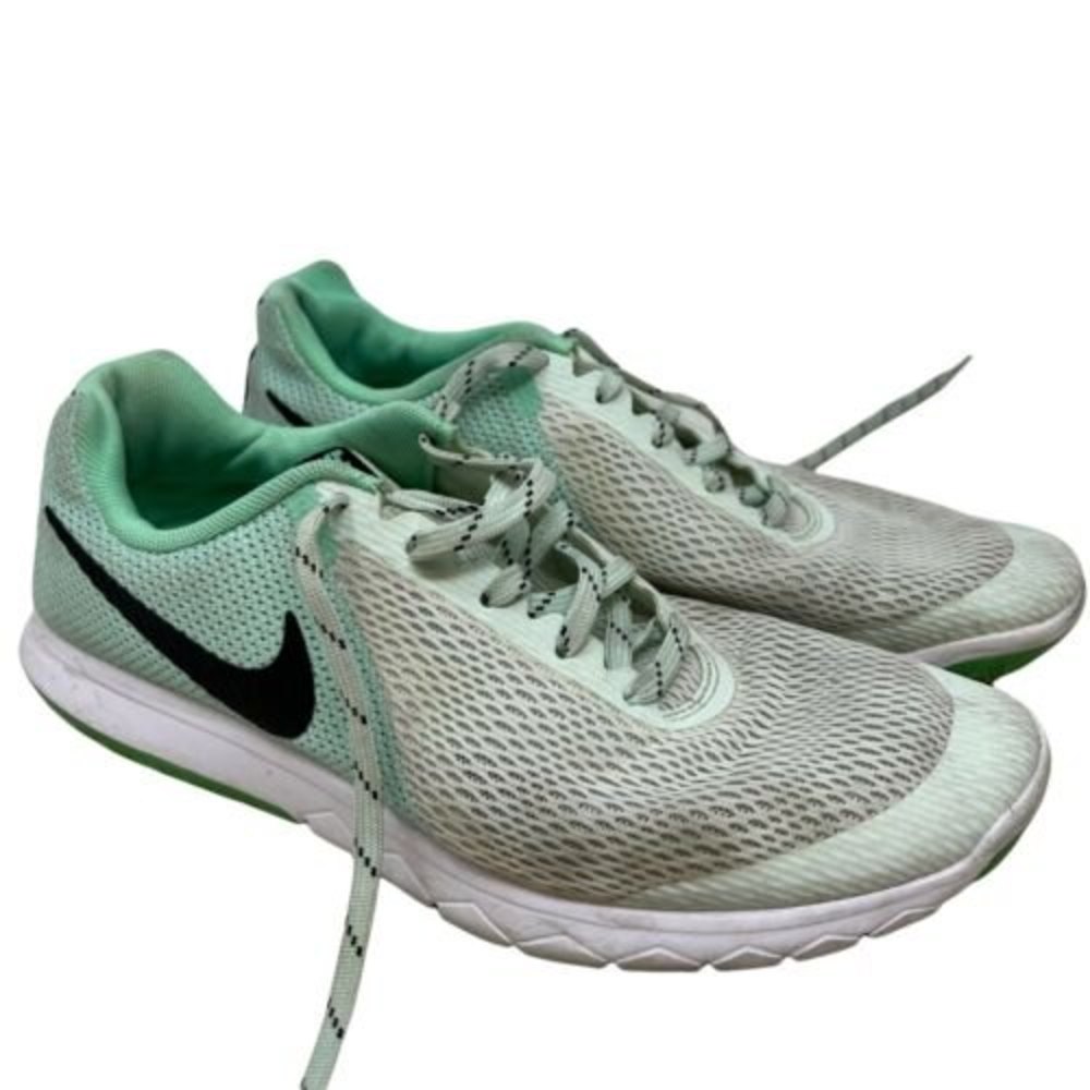 Nike Women 9.5 Flex Experience RN 5 Running Sneaker Pitashio Green